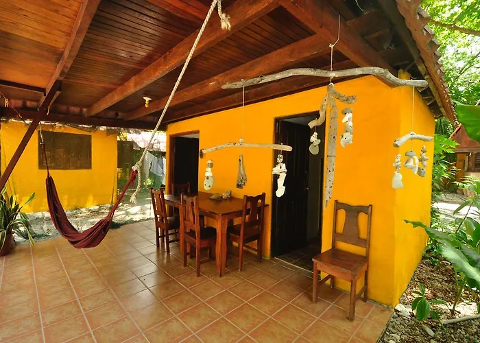 Howler Monkey Hotel